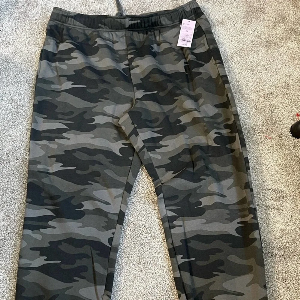 Green Camo Sweatpants Size XL Comfy Unisex Loungewear Athleisure Army Pants NEW - Picture 5 of 9